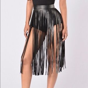 Fringe shake belt